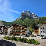 Flora By Ama Val Di Fassa * Канацеї