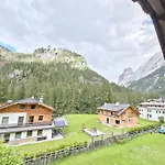 Апартаменти Flora By Ama Val Di Fassa *