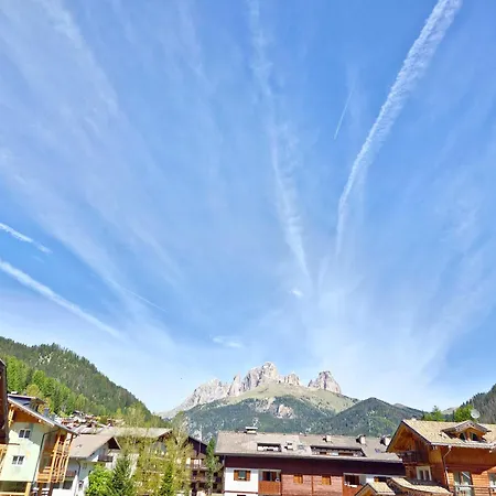 Апартаменти Flora By Ama Val Di Fassa