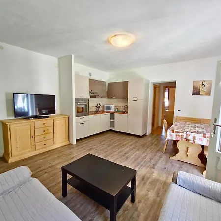 Flora By Ama Val Di Fassa * Канацеї